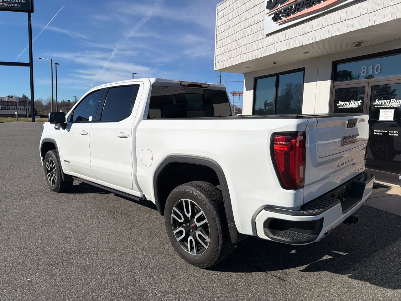 Used 2021 GMC Sierra 1500 AT4 w/ AT4 Preferred Package image 5