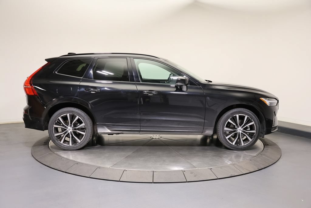 Used 2023 Volvo XC60 B5 Plus w/ Protection Package Premier AWD/4WD image 6
