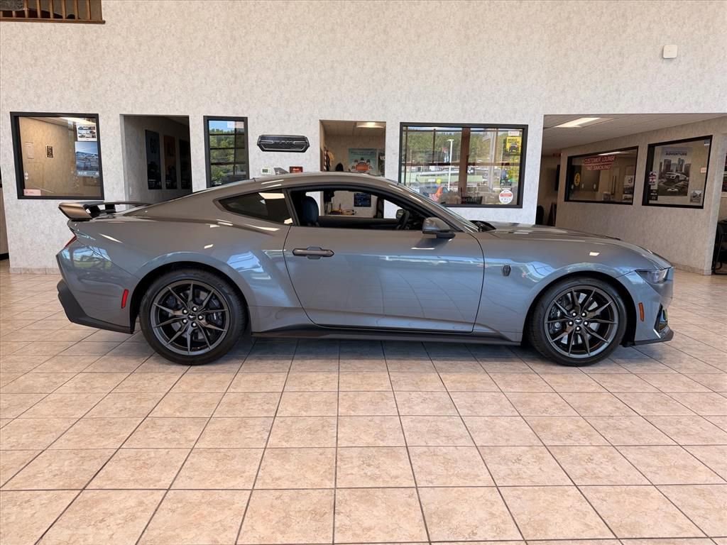 Used 2026 Ford Mustang Dark Horse RWD image 4
