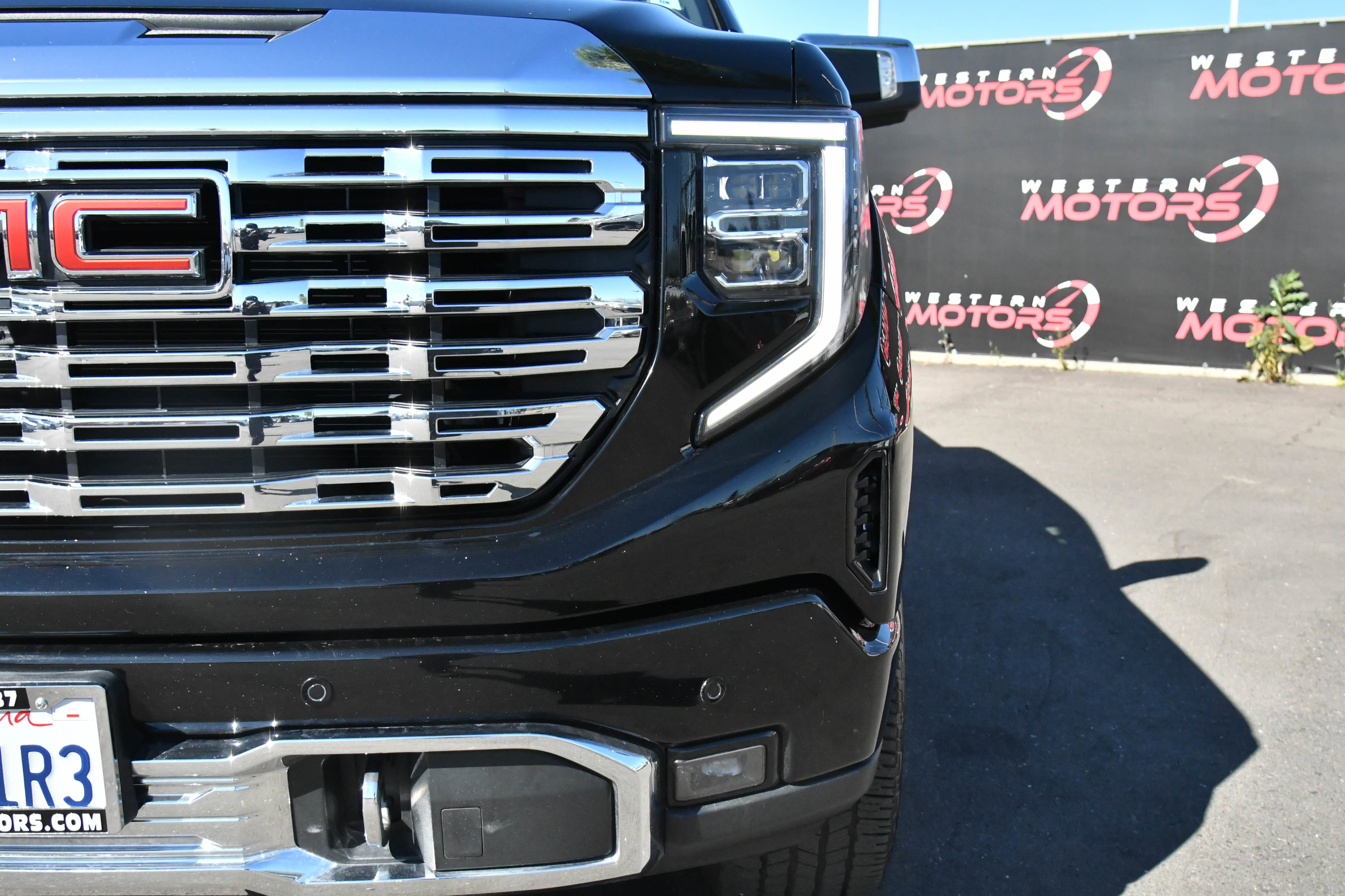 Used 2023 GMC Sierra 1500 Denali w/ Denali Reserve Package image 11