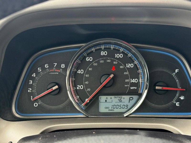 Used 2015 Toyota RAV4 Limited w/ Technology Package AWD/4WD image 22