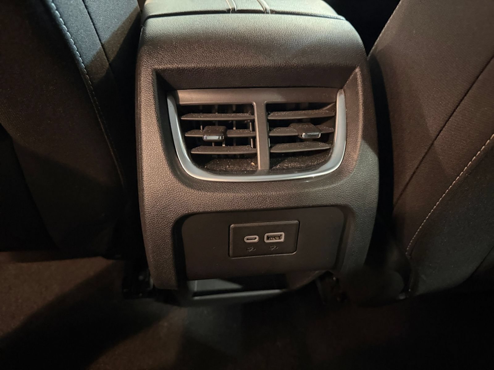 Used 2025 Chevrolet Blazer LT FWD image 22