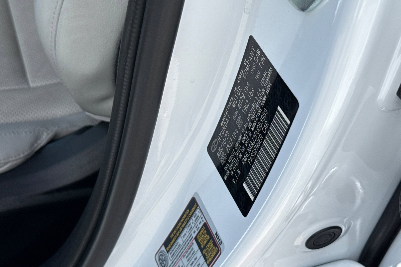 Used 2023 Hyundai Elantra Limited w/ Cargo Package FWD image 21
