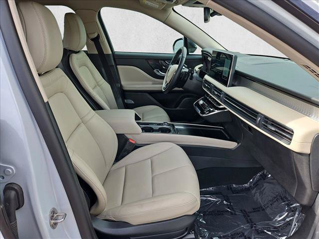 Used 2026 Lincoln Corsair Premiere FWD image 27
