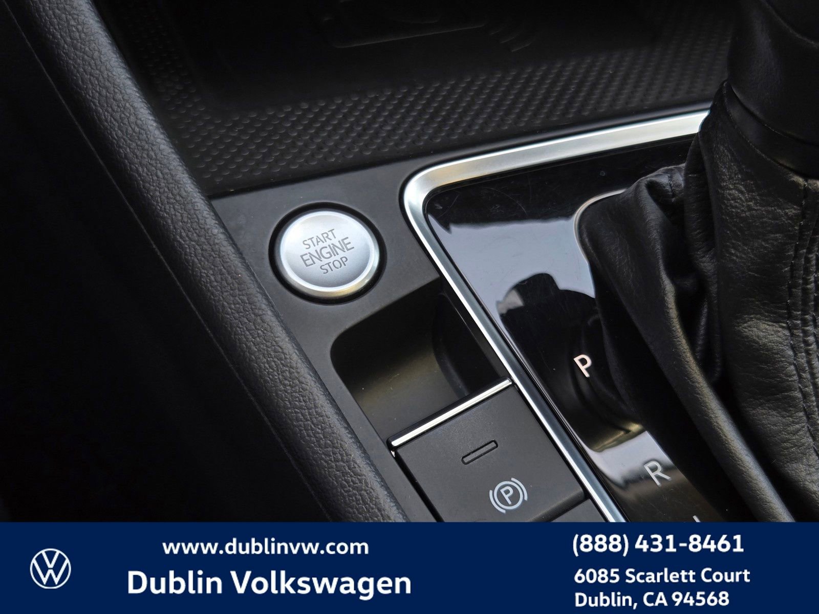 Used 2020 Volkswagen Jetta SEL Premium FWD image 19