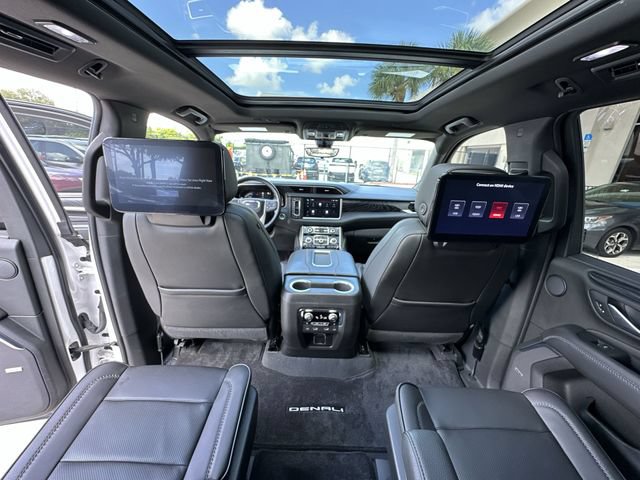 Certified 2022 GMC Yukon XL Denali w/ Denali Ultimate Package AWD/4WD image 30