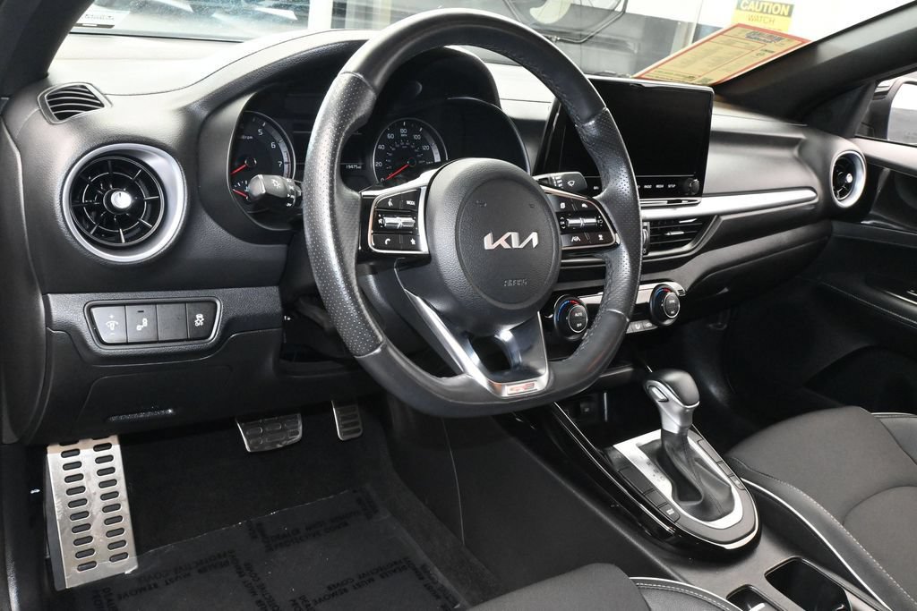Used 2024 Kia Forte GT-Line FWD image 16