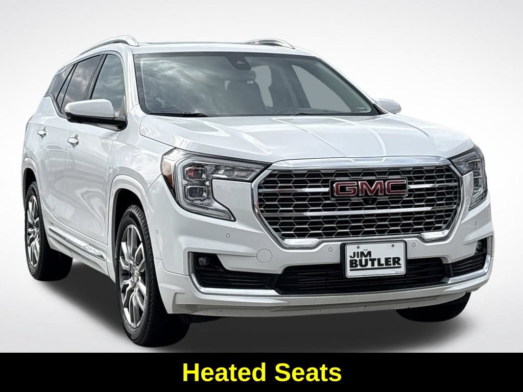 Used 2023 GMC Terrain Denali w/ Denali Premium Package AWD/4WD image 12