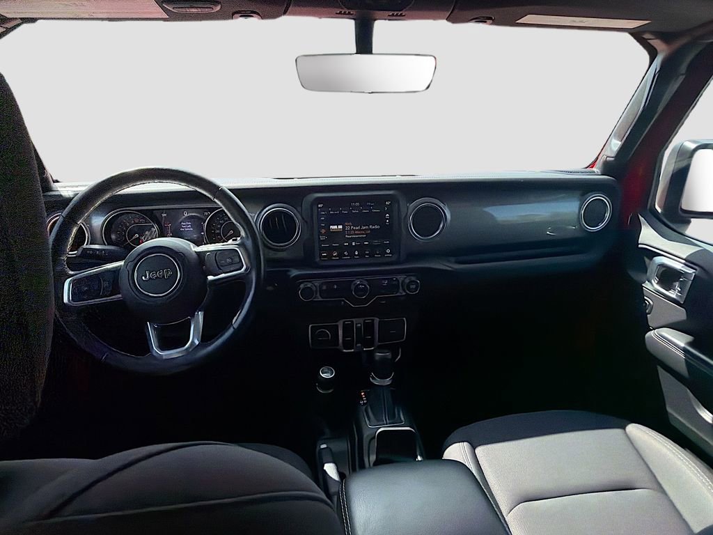 Used 2022 Jeep Wrangler Unlimited Sahara w/ Cold Weather Group image 15