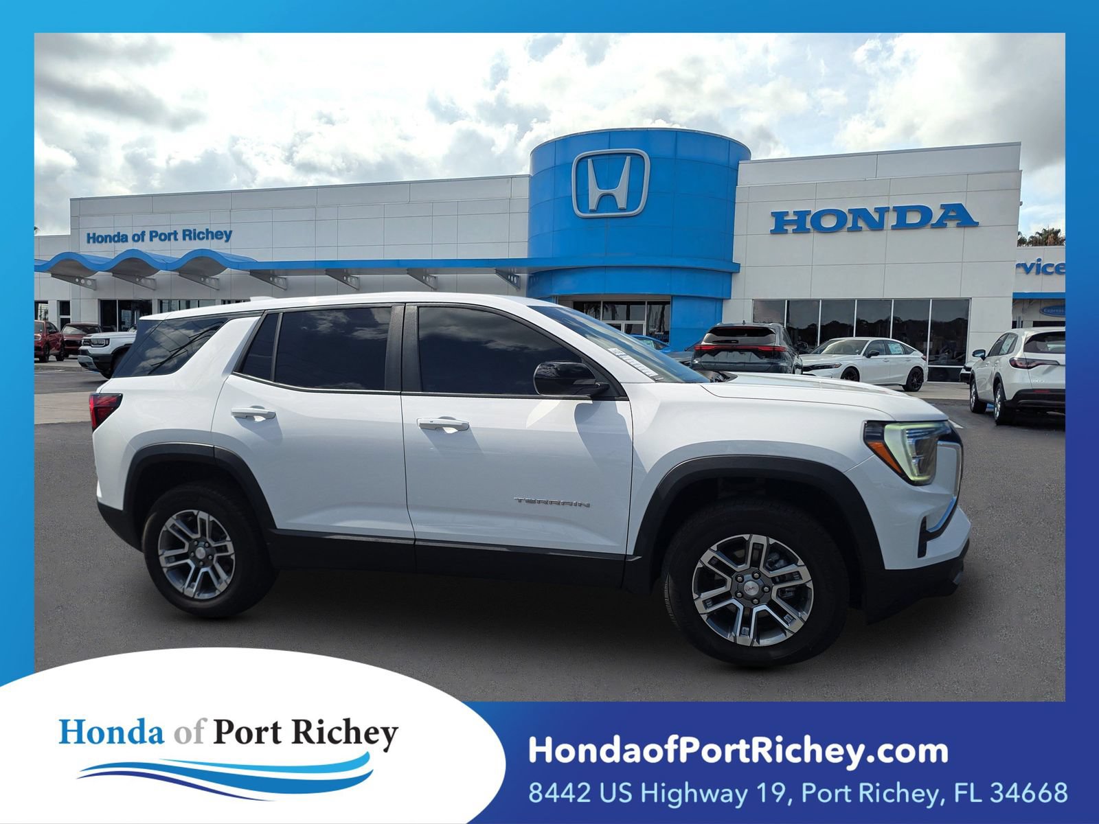 Used 2025 GMC Terrain Elevation