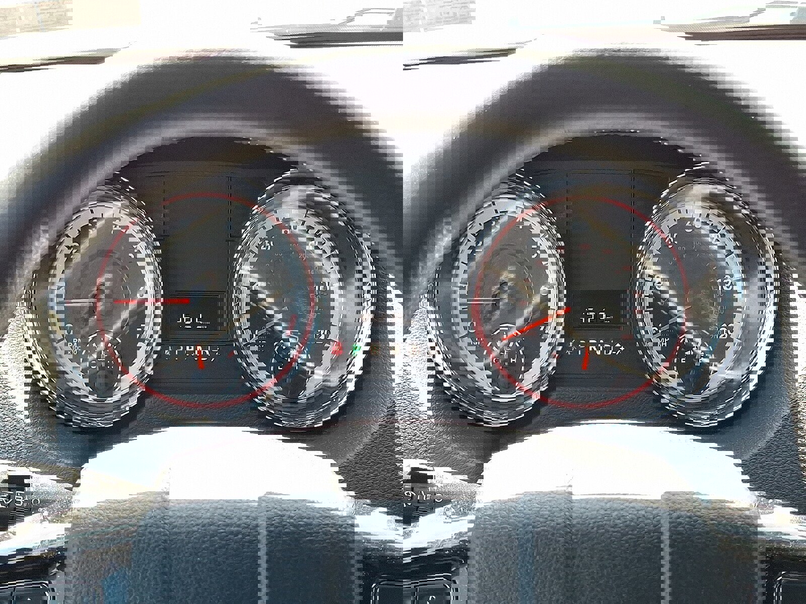 Used 2017 Dodge Grand Caravan SXT w/ Driver Convenience Group image 23