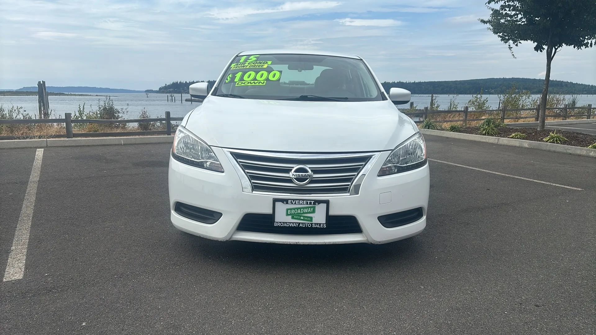 Used 2015 Nissan Sentra SV image 2