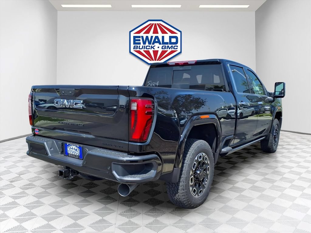 New 2026 GMC Sierra 2500 Denali Ultimate w/ LPO, Black Badging Package AWD/4WD image 4