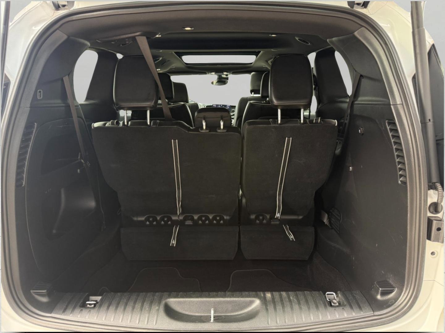 Used 2025 Chrysler Pacifica Limited FWD image 16