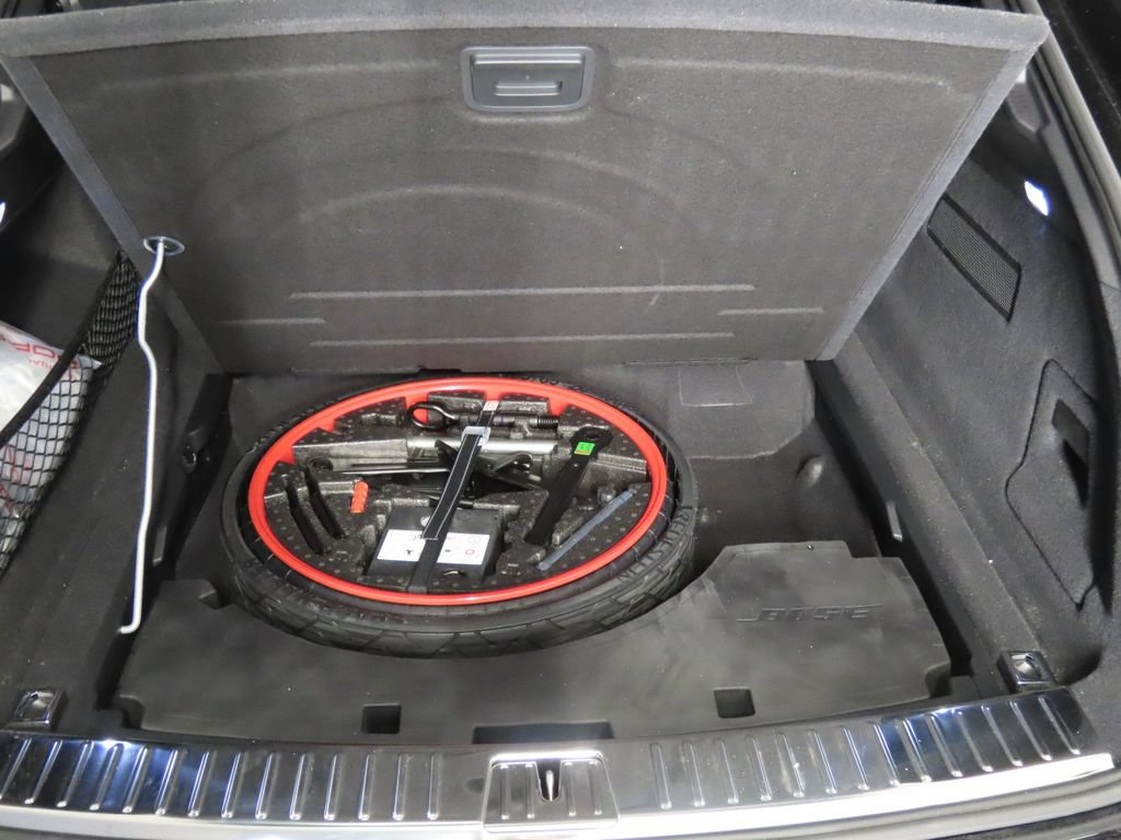 Certified 2023 Porsche Cayenne Coupe AWD/4WD image 49