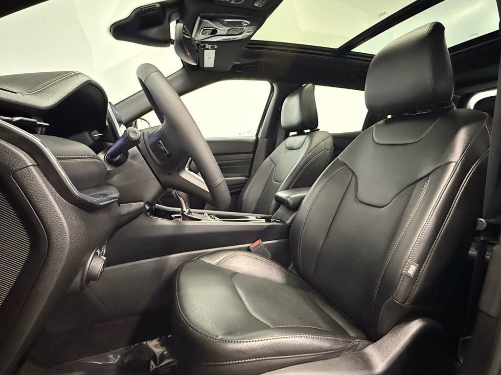 Used 2023 Jeep Compass Limited w/ Elite Group for (Red) Edition image 16