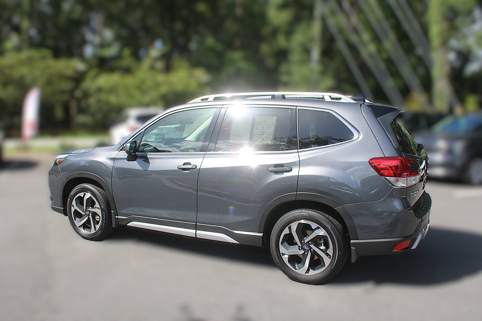 Used 2024 Subaru Forester Touring w/ POP Package 3 AWD/4WD image 6