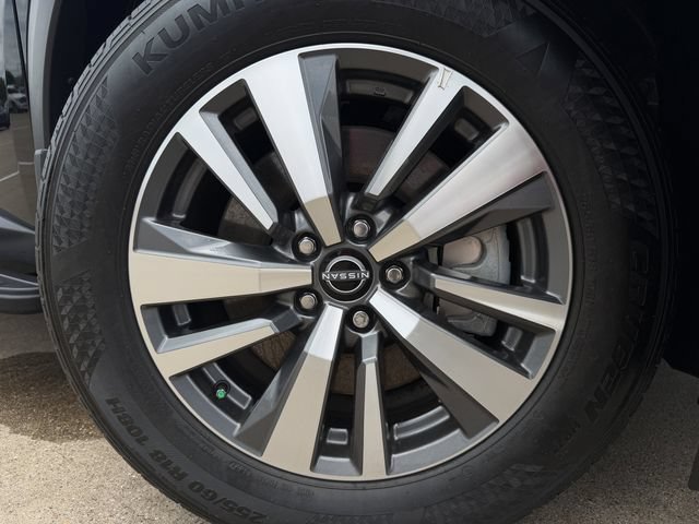 Used 2024 Nissan Pathfinder SL FWD image 10