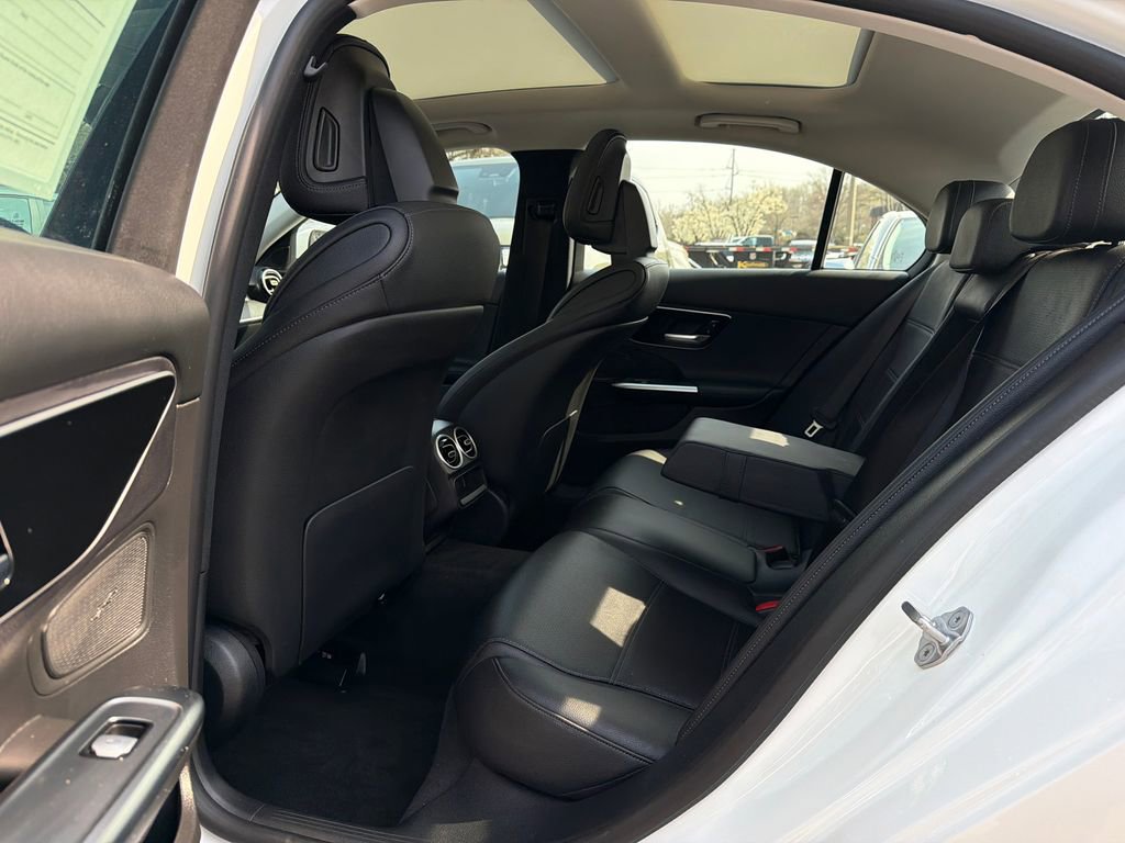 Used 2023 Mercedes-Benz C 300 4MATIC Sedan image 16