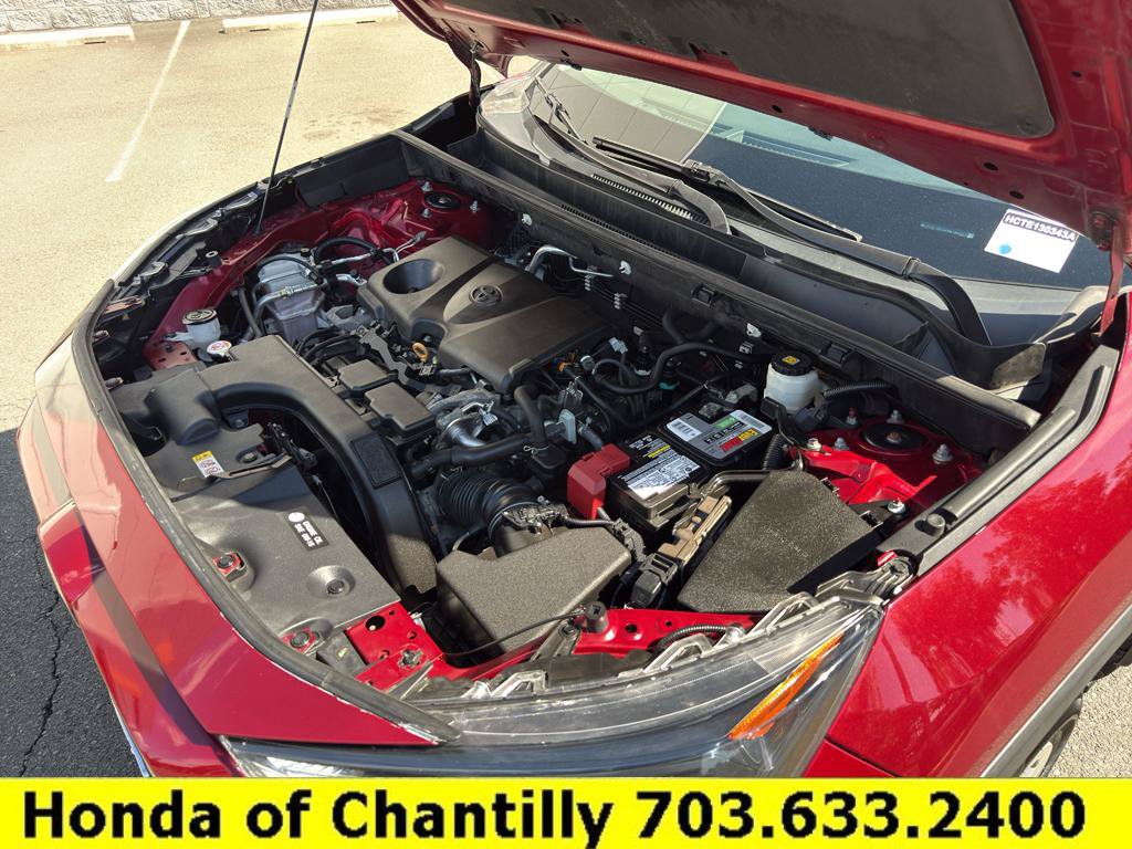 Used 2021 Toyota RAV4 LE AWD/4WD image 33