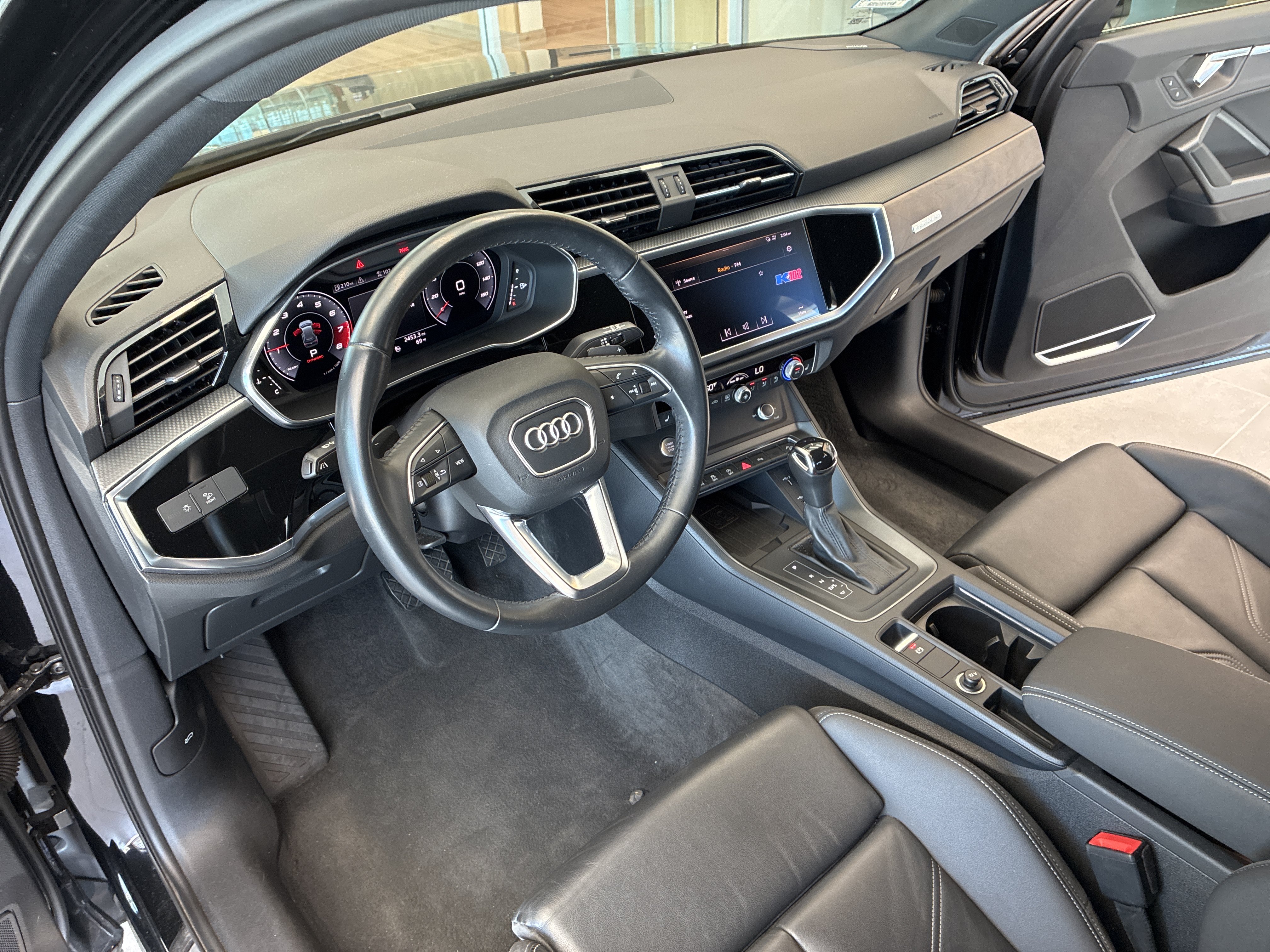 Used 2020 Audi Q3 2.0T Premium Plus AWD/4WD image 16