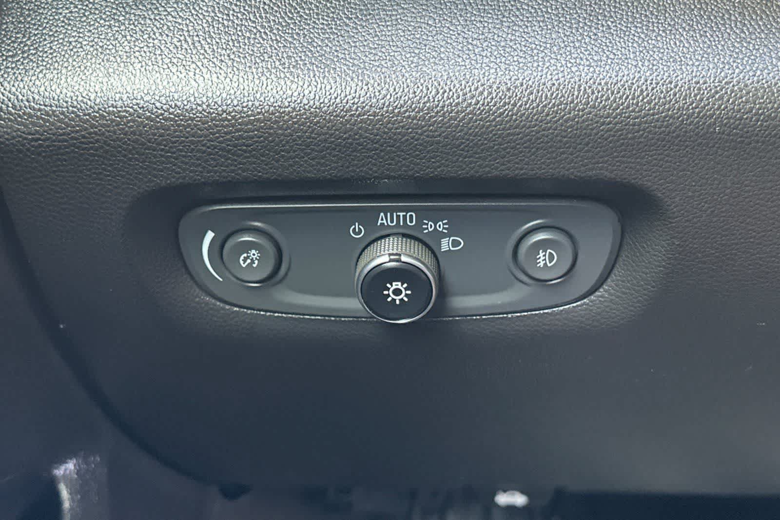 Used 2018 Chevrolet Traverse High Country AWD/4WD image 33