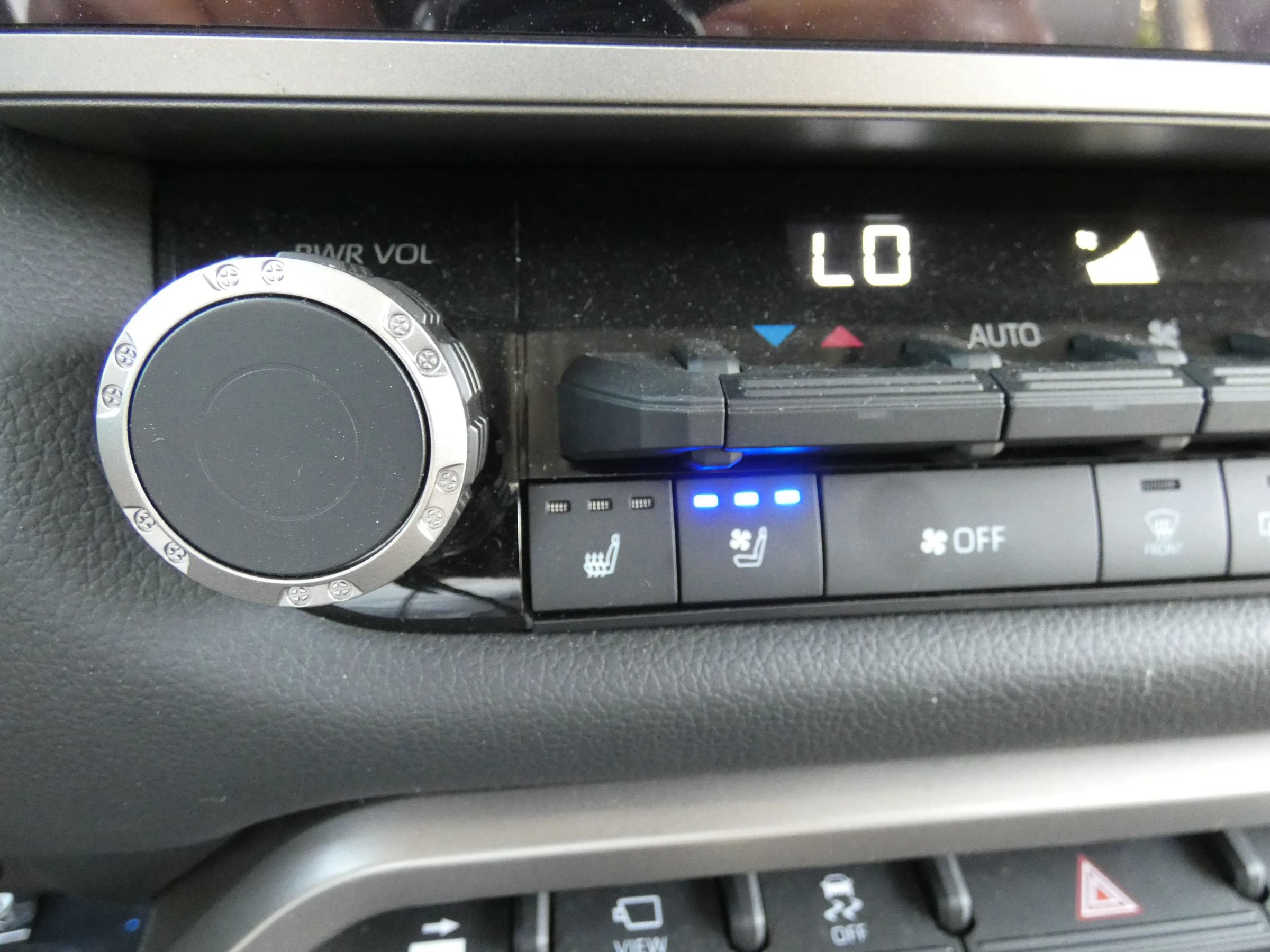 Used 2024 Toyota Tundra Limited w/ TRD Off-Road Package AWD/4WD image 67