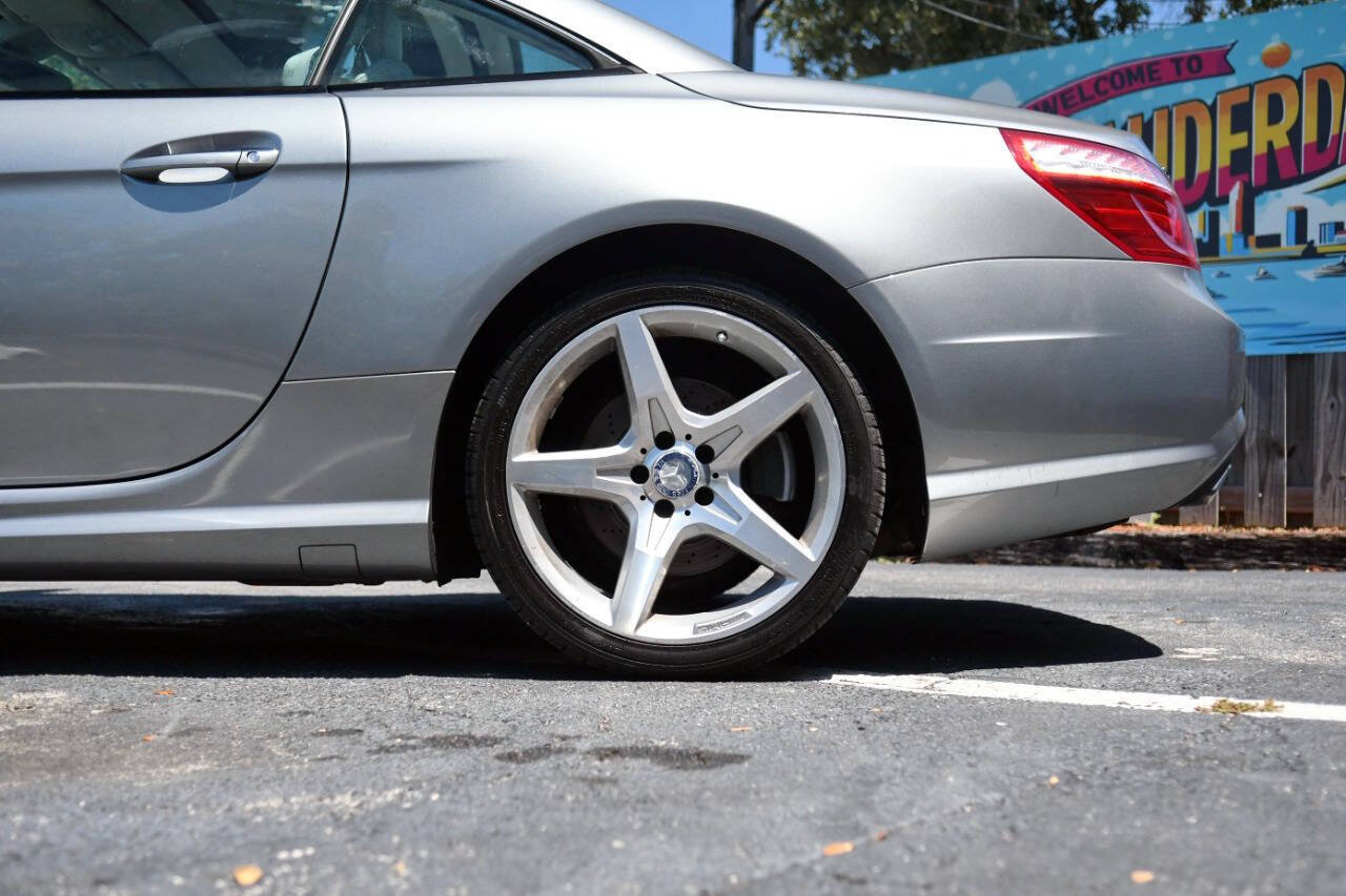 Used 2014 Mercedes-Benz SL 550 image 10