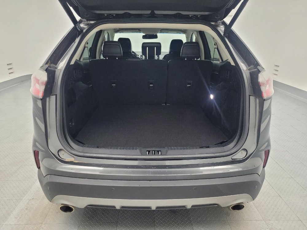 Used 2020 Ford Edge Titanium image 29