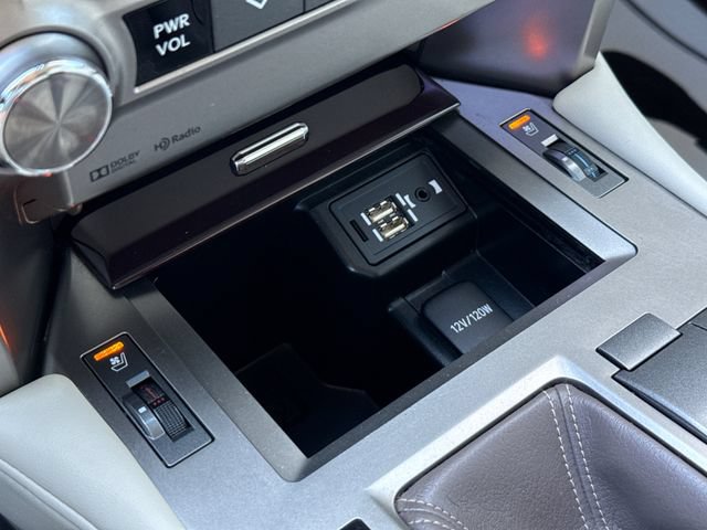 Used 2018 Lexus GX 460 Premium w/ Premium Package AWD/4WD image 34