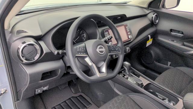 Certified 2023 Nissan Kicks SV FWD image 10