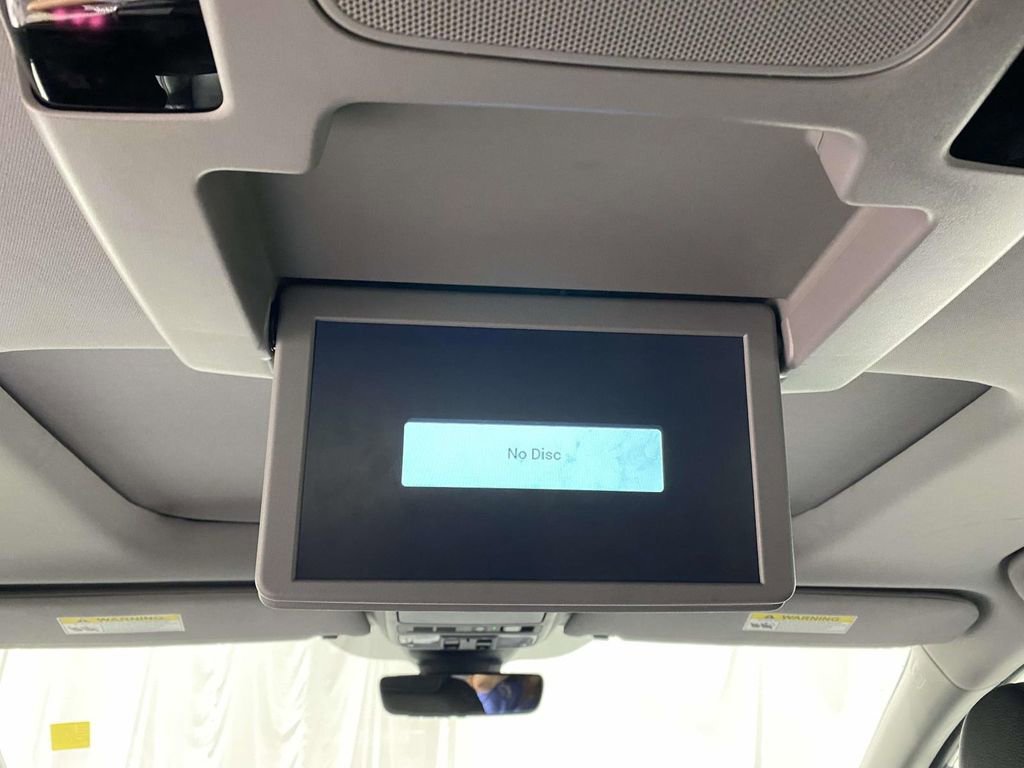 Used 2023 Honda Odyssey Touring image 13