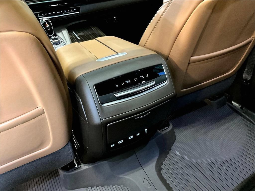Used 2023 Cadillac Escalade Sport w/ LPO, ONYX Package AWD/4WD image 29