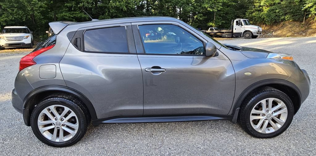 Used 2011 Nissan Juke SV FWD image 6