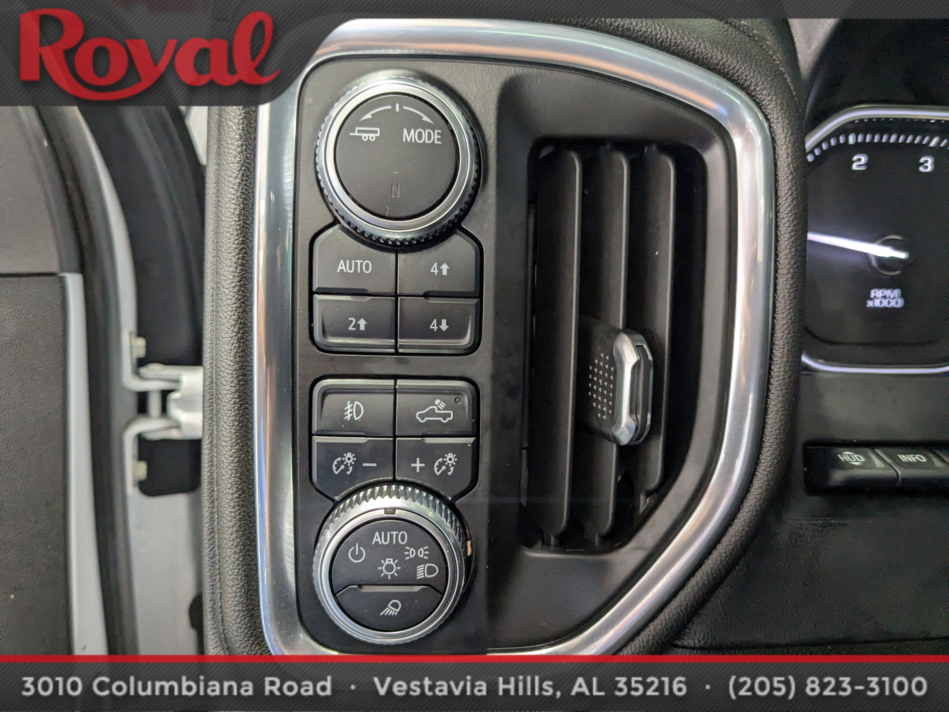Used 2022 GMC Sierra 3500 Denali w/ Denali Ultimate Package AWD/4WD image 17