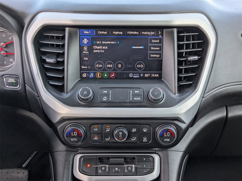 Used 2023 GMC Acadia SLT w/ Elevation Edition image 18