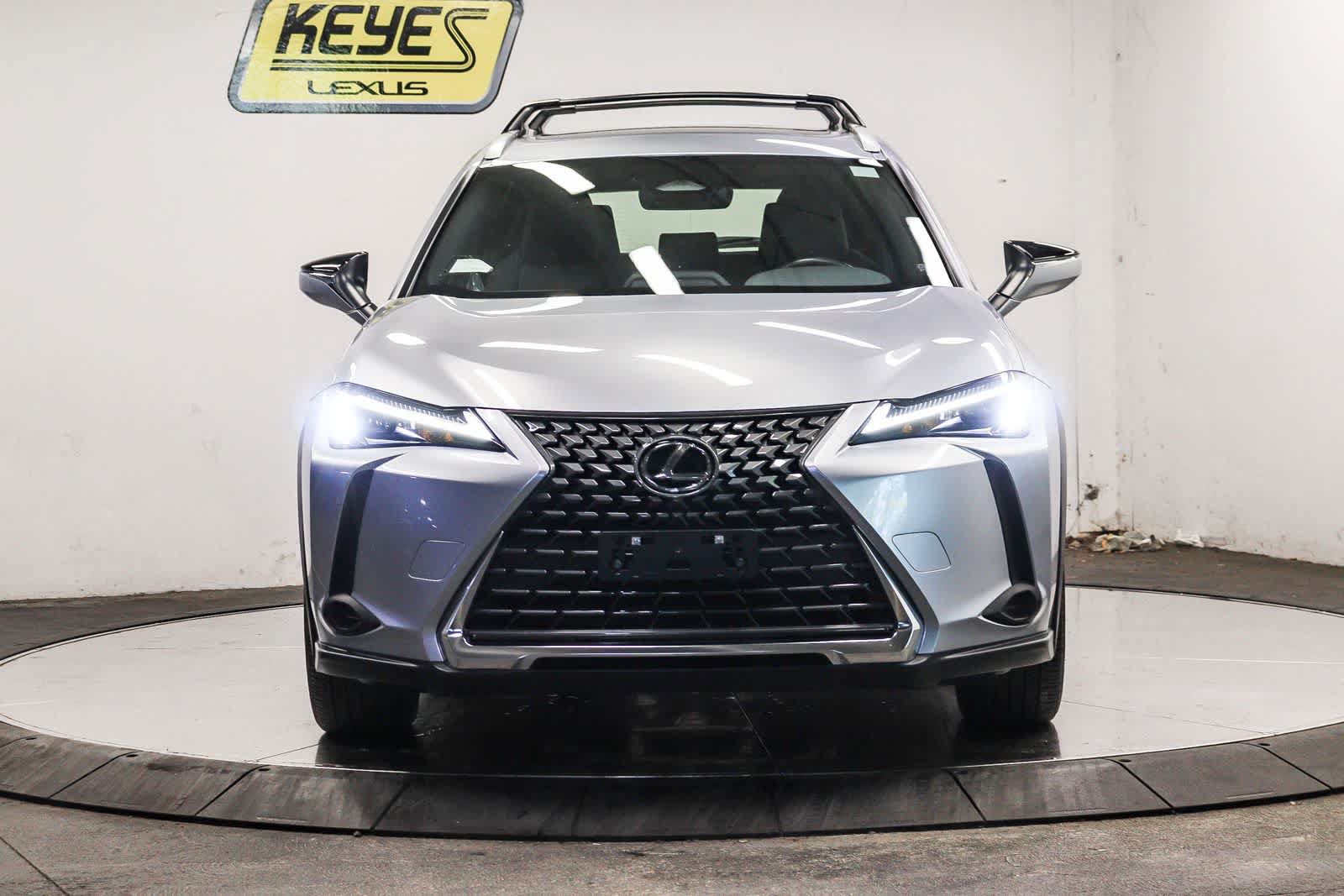 Certified 2025 Lexus UX 300h FWD image 6