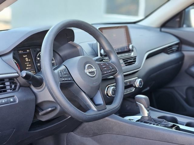 Certified 2025 Nissan Altima 2.5 S image 12