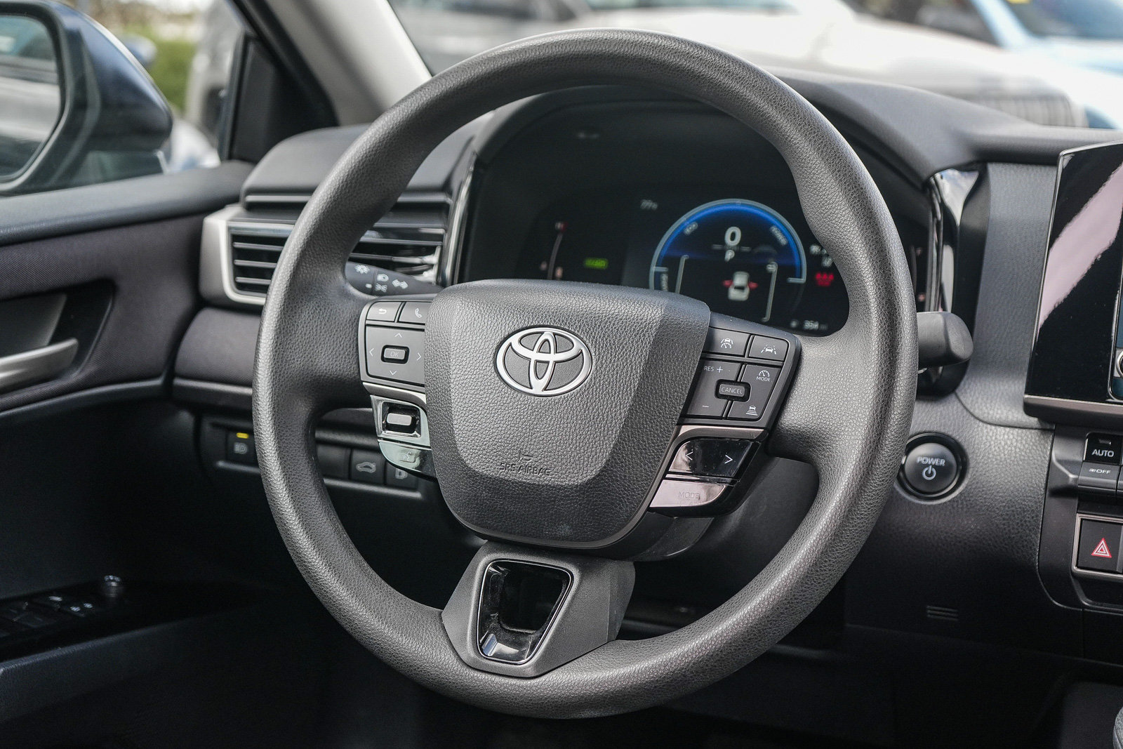 Used 2025 Toyota Camry LE FWD image 15