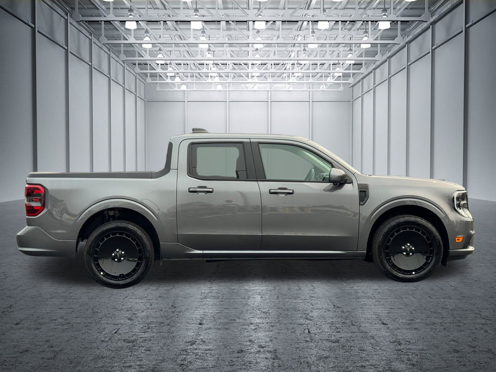 Used 2025 Ford Maverick Lobo AWD/4WD image 5