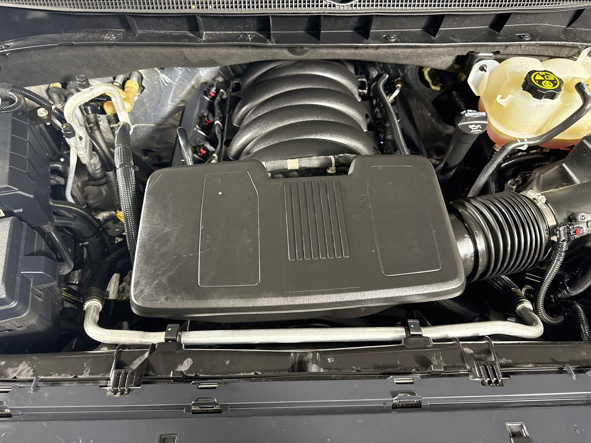 Used 2021 Chevrolet Suburban LS AWD/4WD image 39