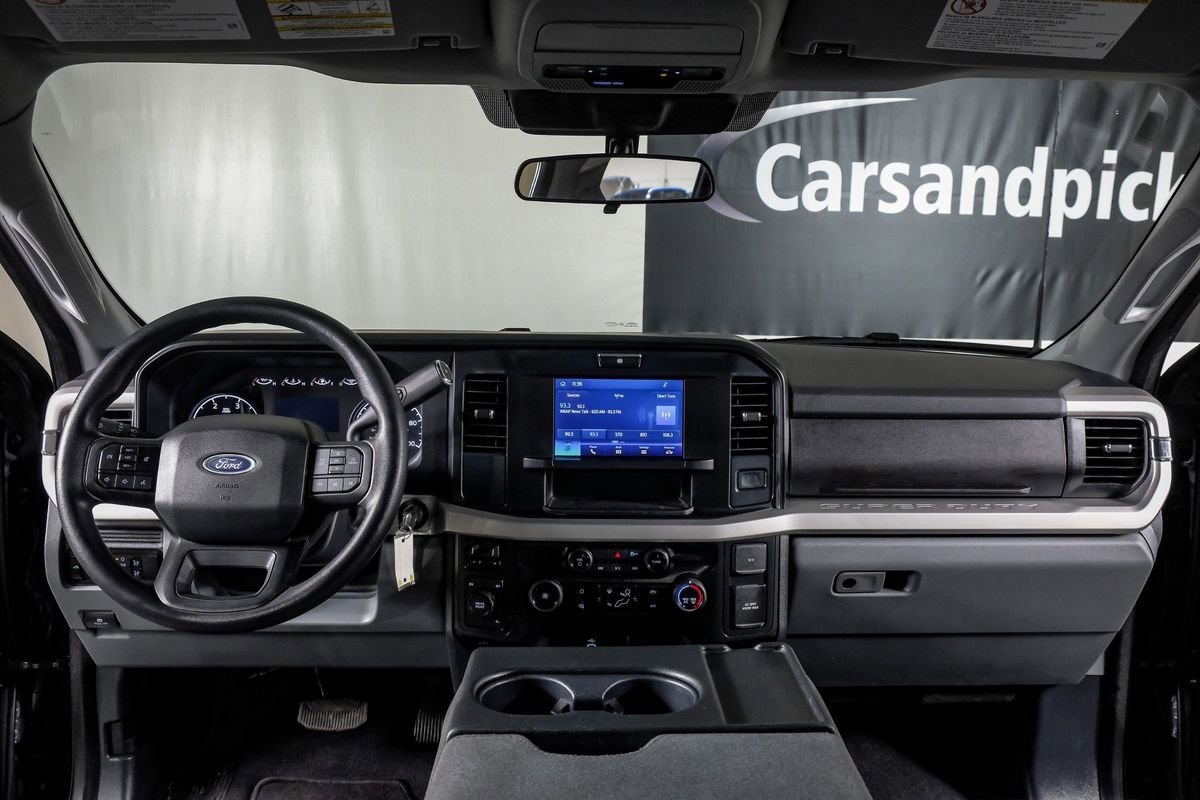 Used 2025 Ford F350 XLT image 15