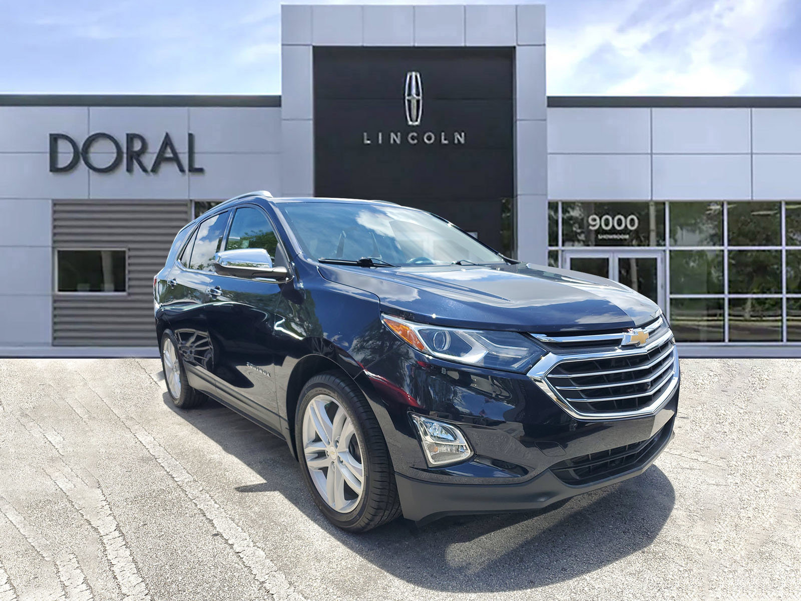 Used 2021 Chevrolet Equinox Premier FWD image 1