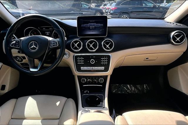 Used 2019 Mercedes-Benz GLA 250 image 12