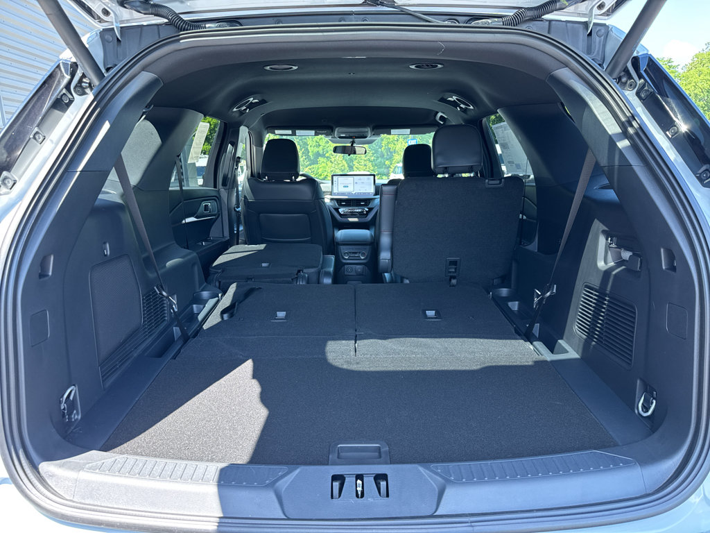 New 2026 Ford Explorer ST-Line AWD/4WD image 6
