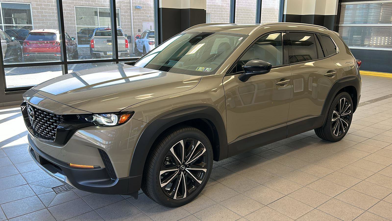 New 2025 MAZDA CX-50 AWD 2.5 Turbo w/ Premium Pkg image 2