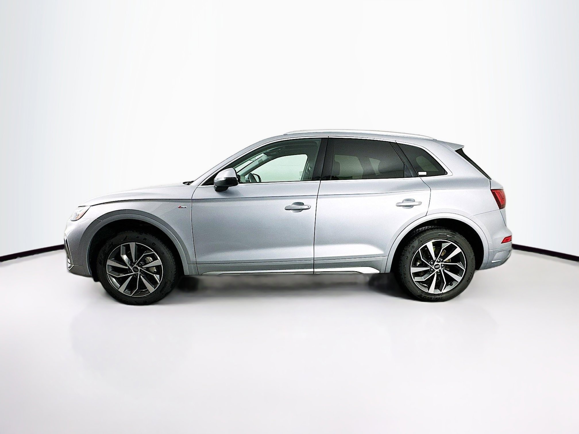Used 2024 Audi Q5 2.0T Premium Plus image 4
