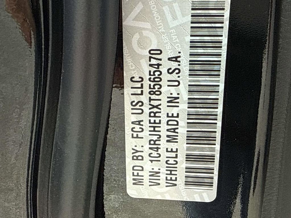 New 2026 Jeep Grand Cherokee Summit w/ Obsidian Package AWD/4WD image 16