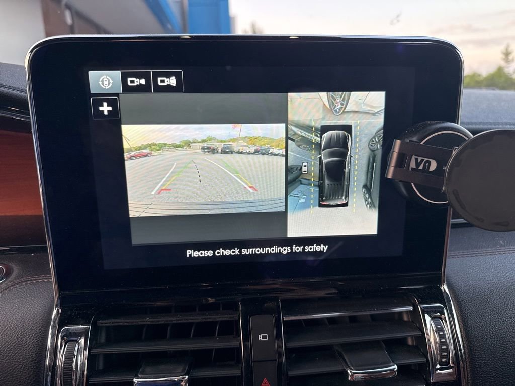 Used 2019 Lincoln Navigator Reserve w/ Cargo Package AWD/4WD image 16