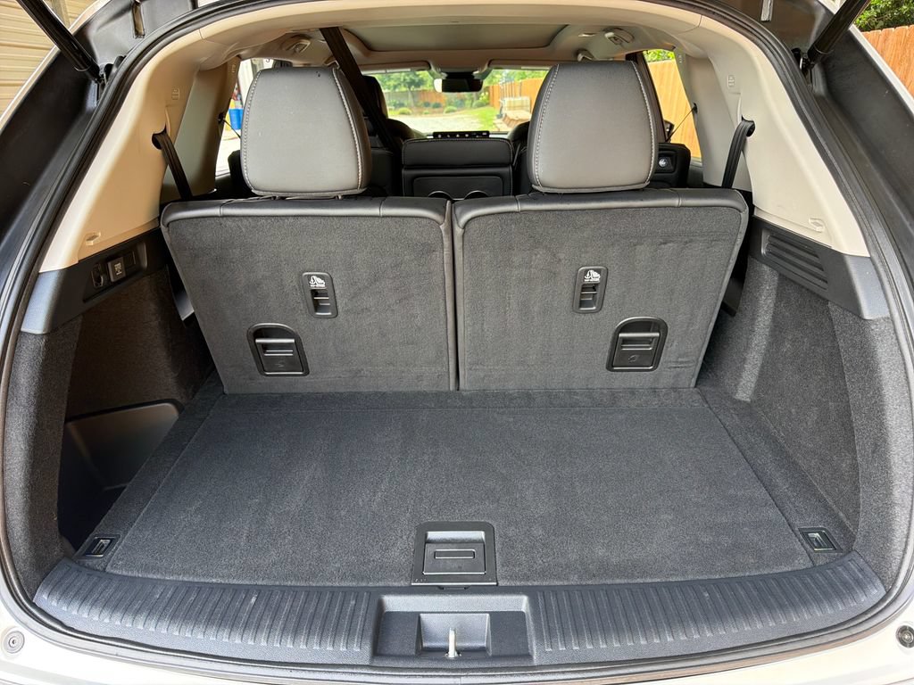 Used 2024 Acura MDX w/ Technology Package FWD image 35
